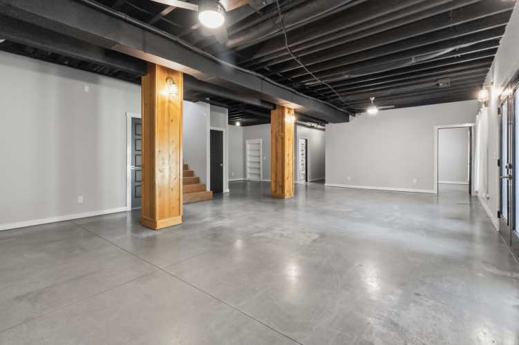 Listing Image 53