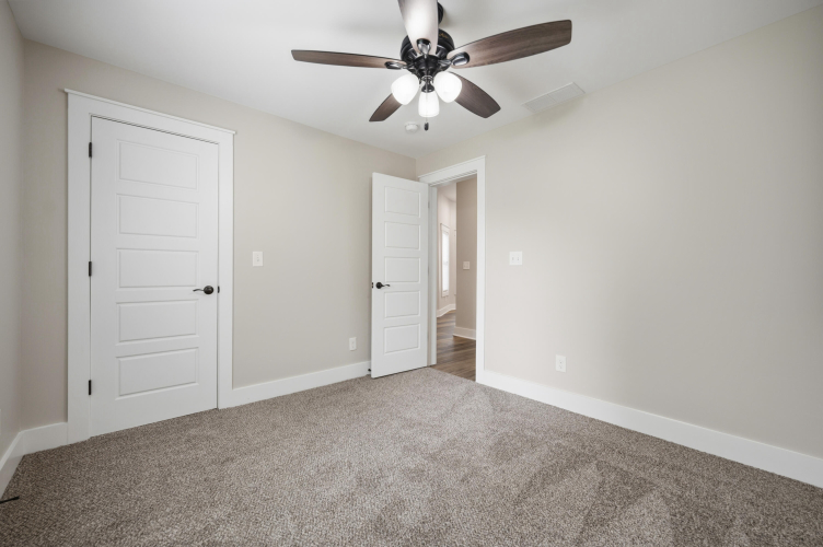 Listing Image 24