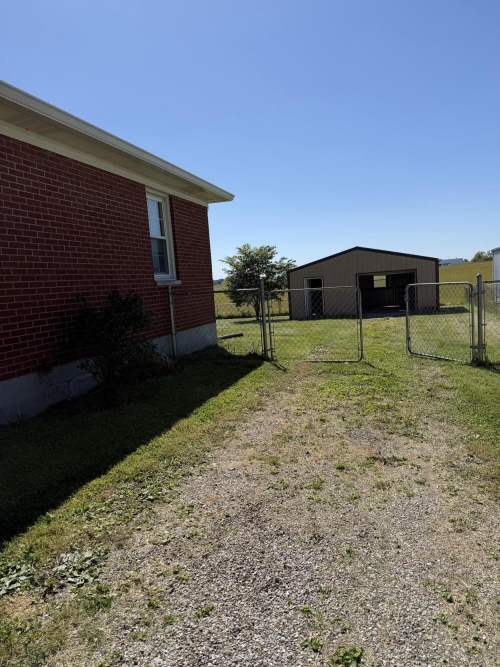 Listing Image 28
