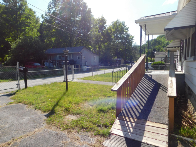 Listing Image 41