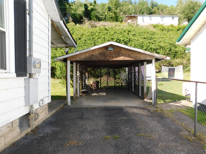 Listing Image 42