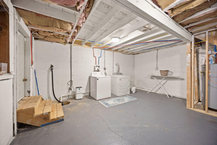 Listing Image 41