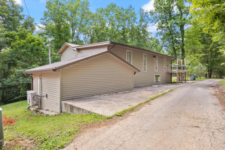 Listing Image 49