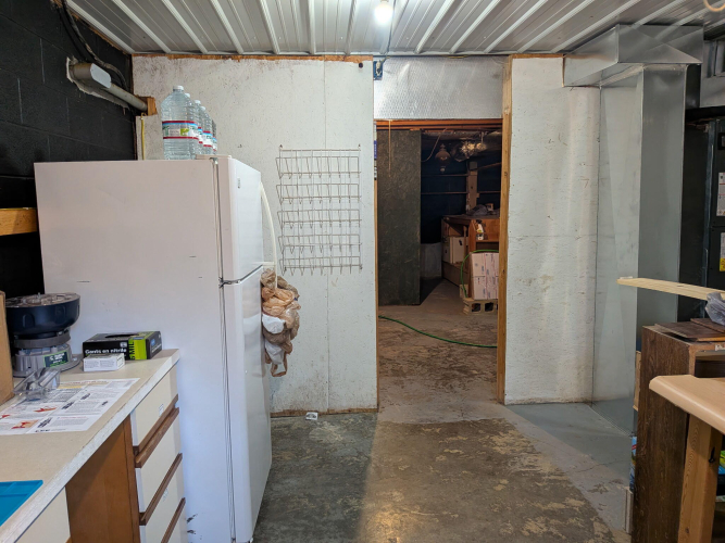 Listing Image 24