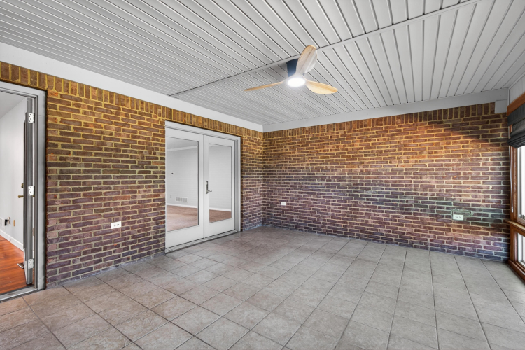 Listing Image 45