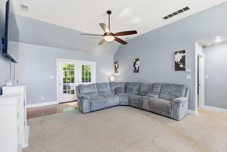 Listing Image 30