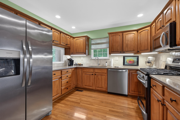 Listing Image 13