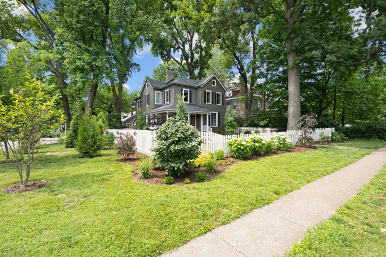 Listing Image 52