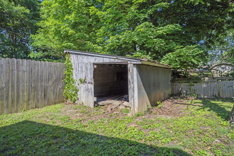 Listing Image 36