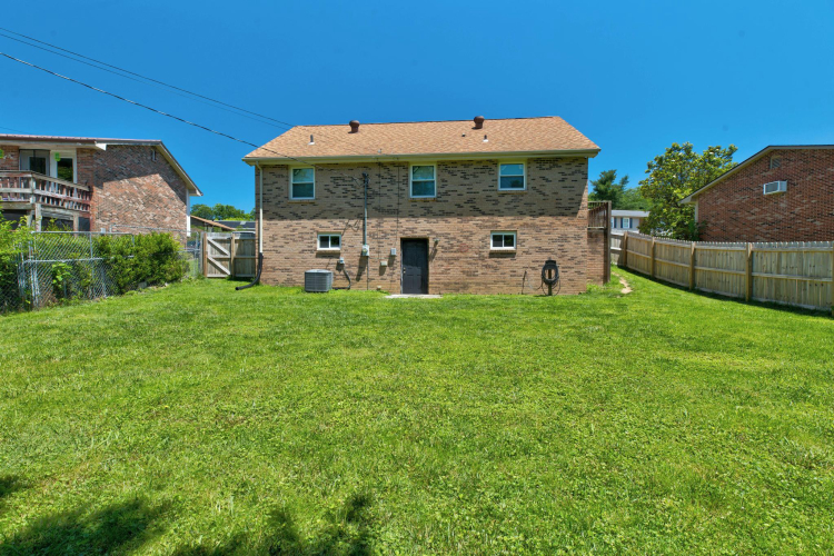 Listing Image 24