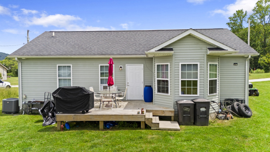 Listing Image 5