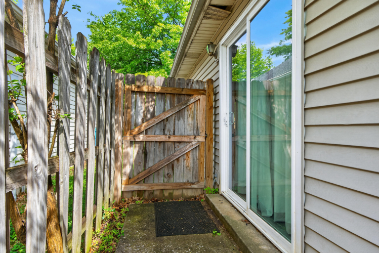 Listing Image 22