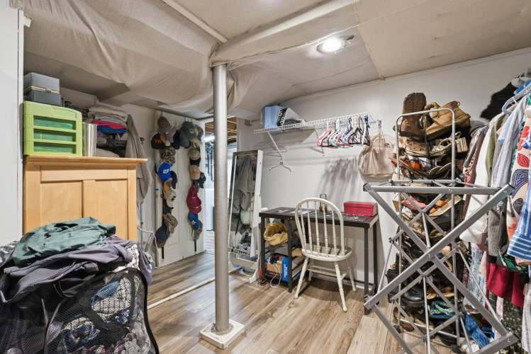 Listing Image 33