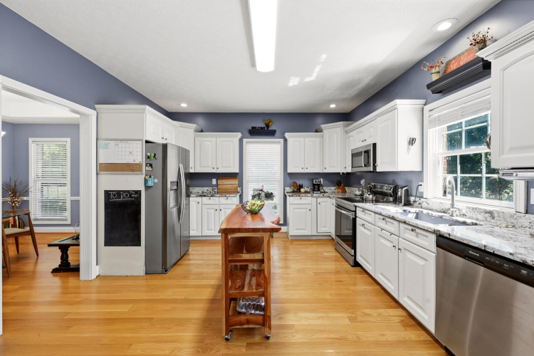 Listing Image 13