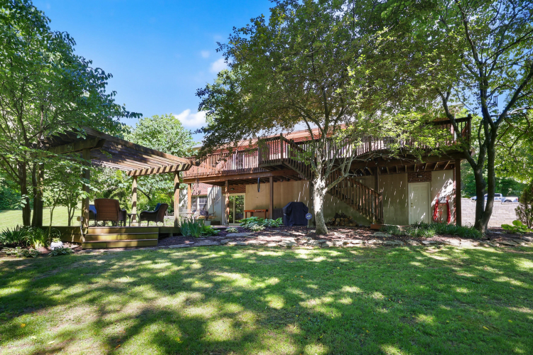 Listing Image 44