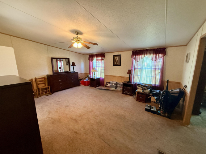 Listing Image 24
