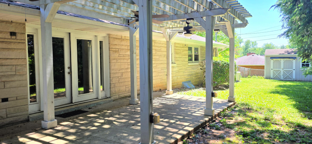 Listing Image 9