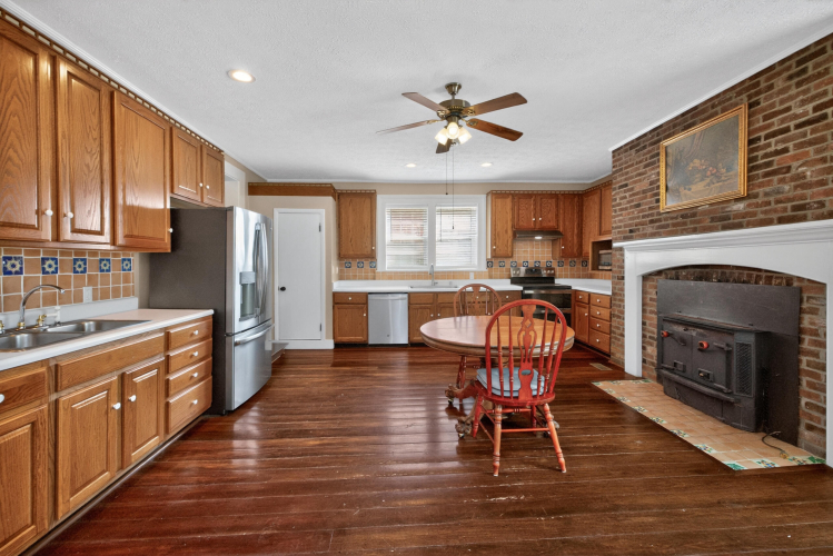 Listing Image 54