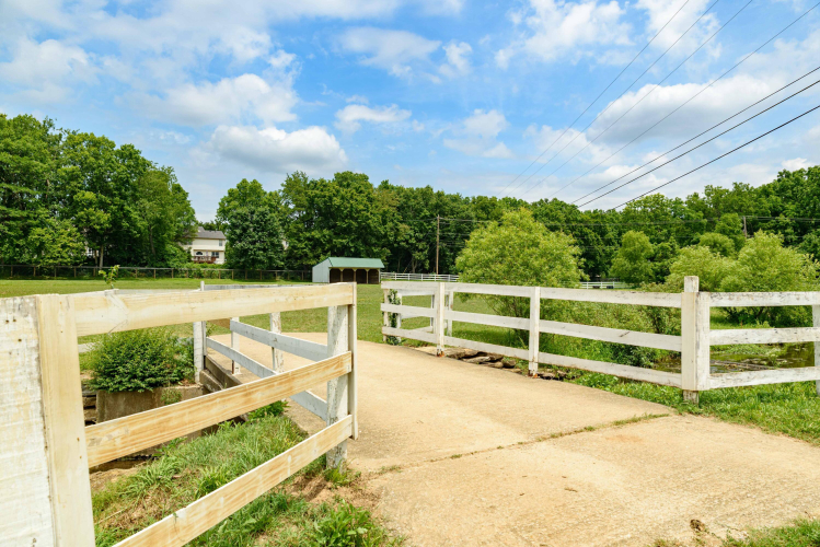 Listing Image 112