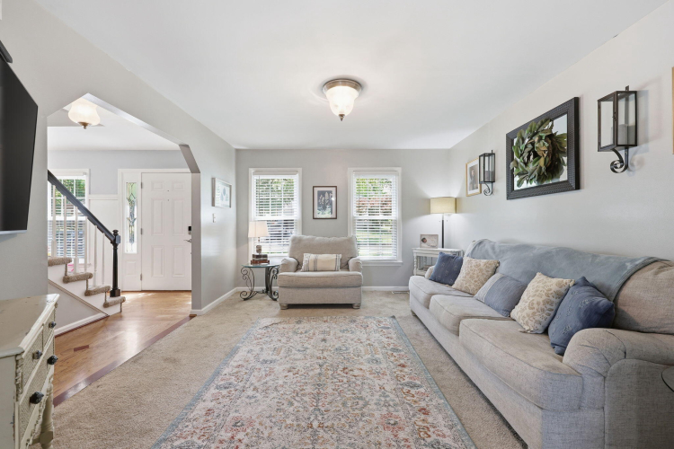 Listing Image 14