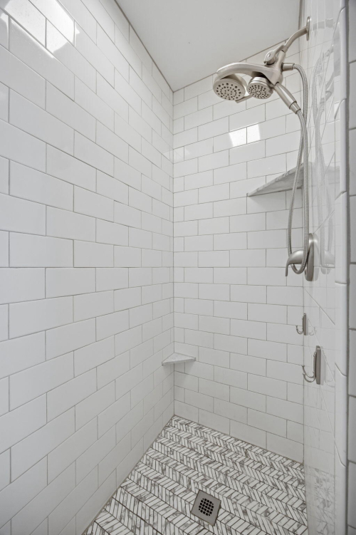 Listing Image 58