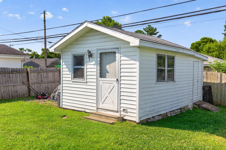 Listing Image 20