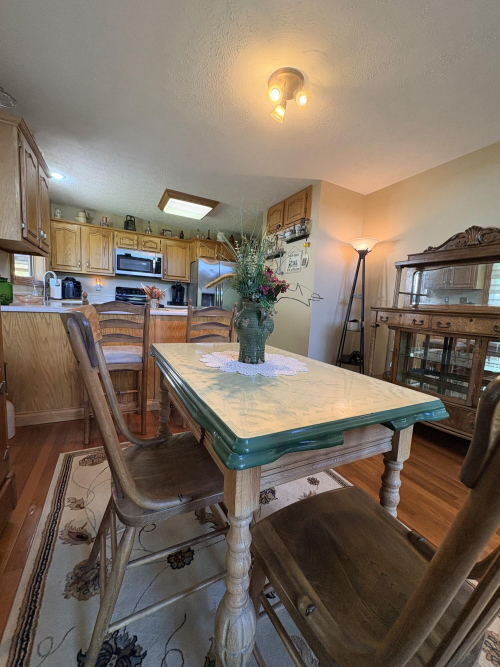 Listing Image 123