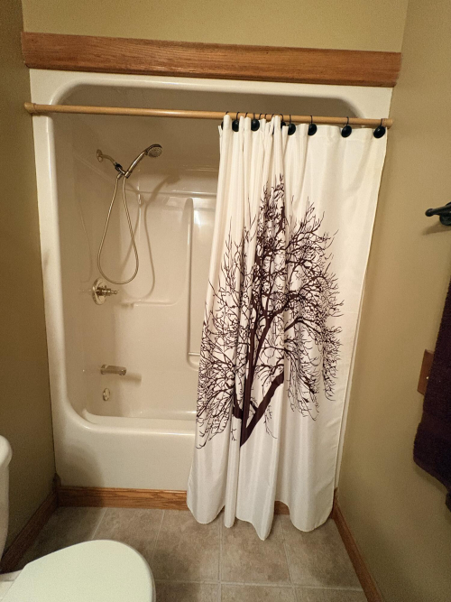 Listing Image 130