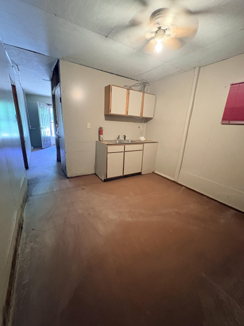Listing Image 175