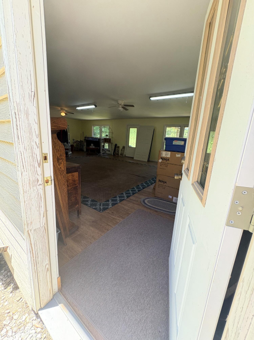 Listing Image 182