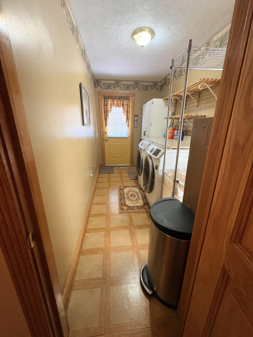 Listing Image 42