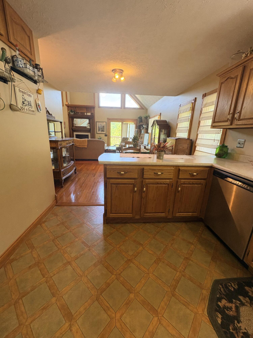 Listing Image 52