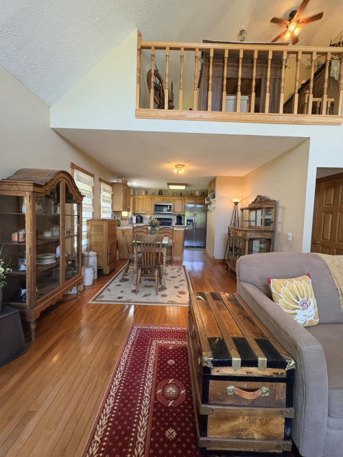Listing Image 57