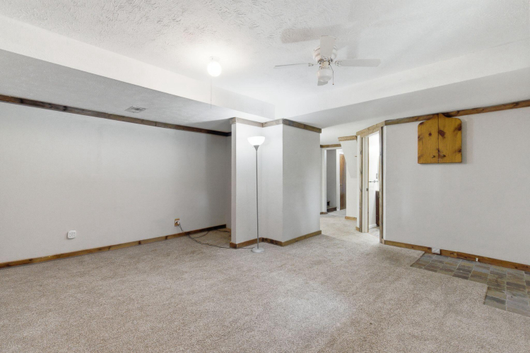Listing Image 39
