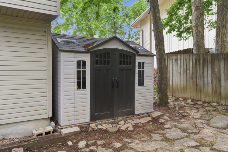 Listing Image 52