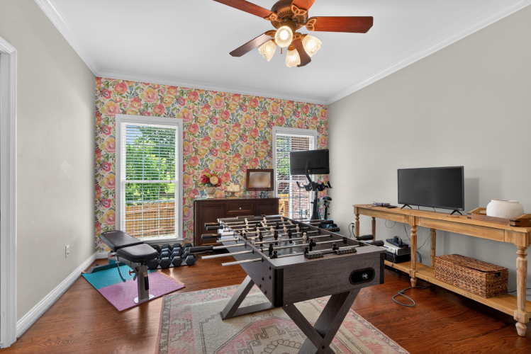 Listing Image 20