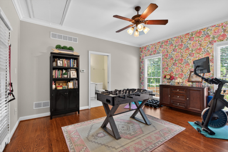 Listing Image 21