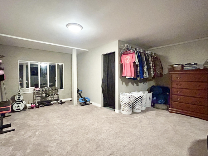 Listing Image 52