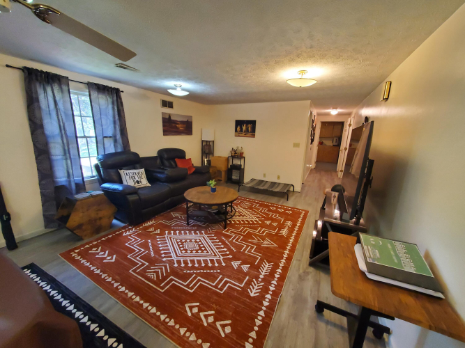 Listing Image 32
