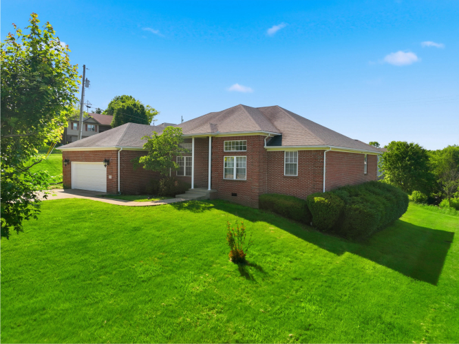 Listing Image 44