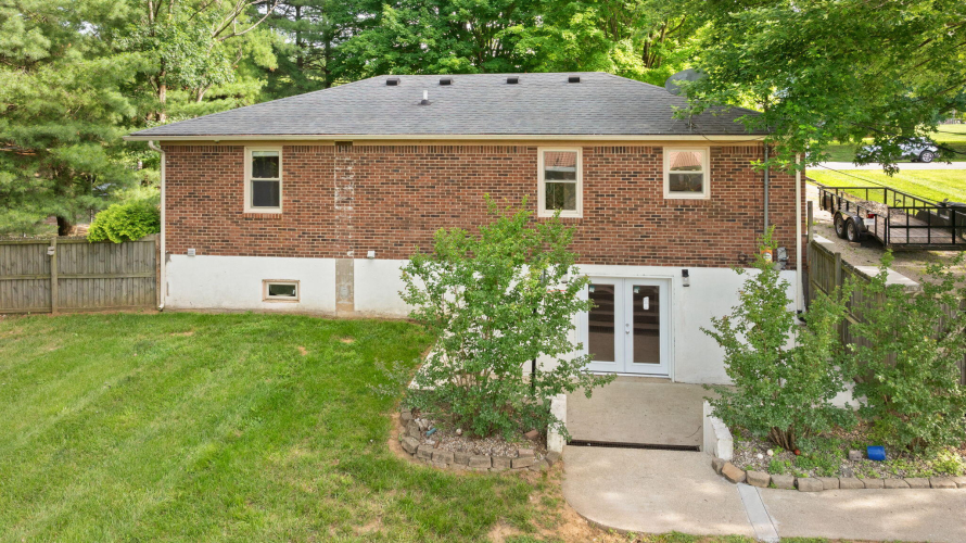 Listing Image 46