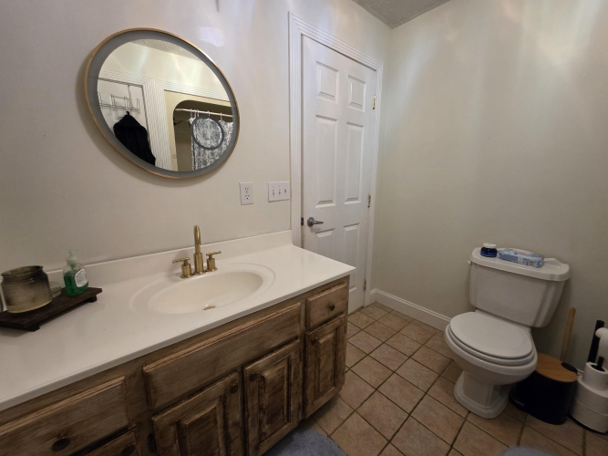 Listing Image 25