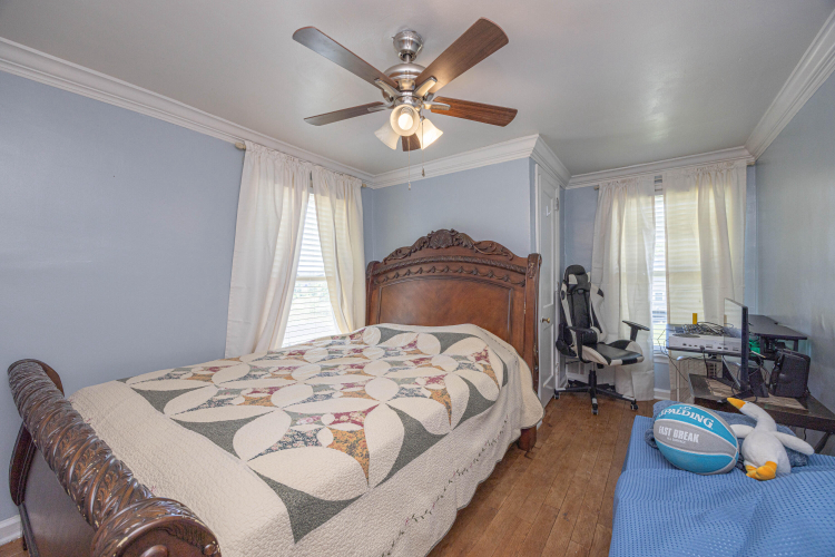 Listing Image 22