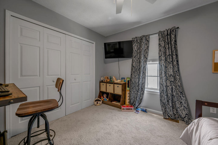 Listing Image 23