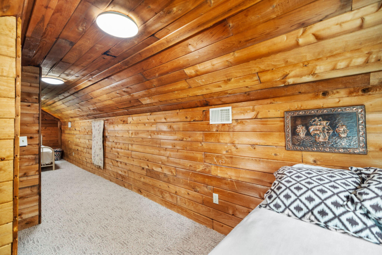 Listing Image 52