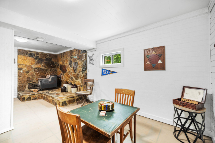 Listing Image 53