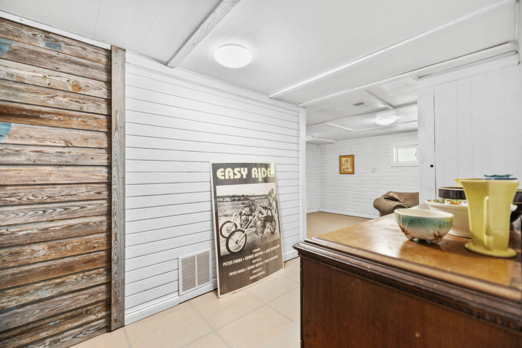 Listing Image 60