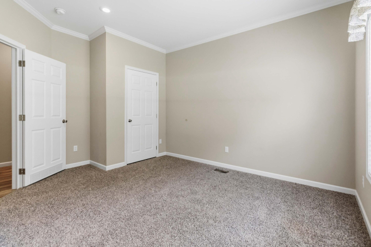 Listing Image 37