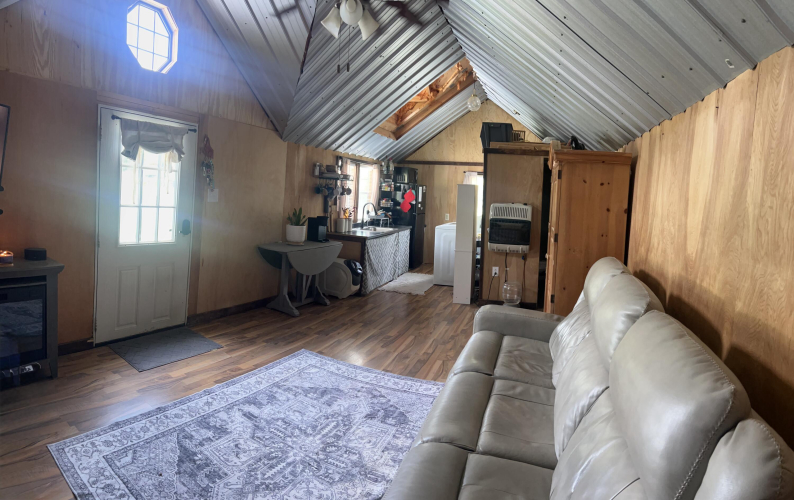 Listing Image 28