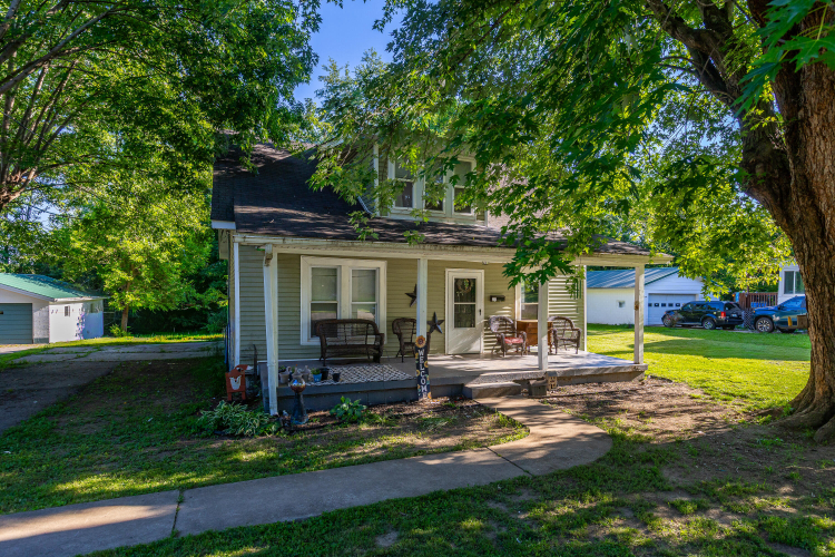 Listing Image 3